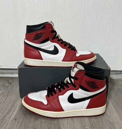 Size 9 - Jordan 1 Retro Og High Chicago 2015 Mens Sneakers