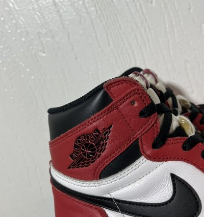 Size 9 - Jordan 1 Retro Og High Chicago 2015 Mens Sneakers