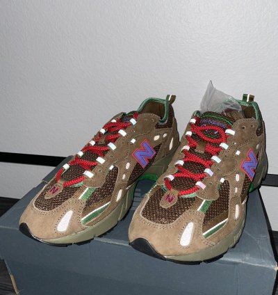 Stray Rats New Balance 827