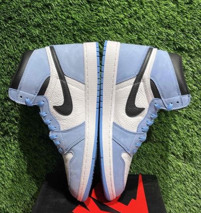 Air Jordan 1 Retro High Og University Blue