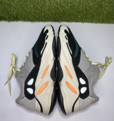 Adidas Yeezy Boost 700 Wave Runner