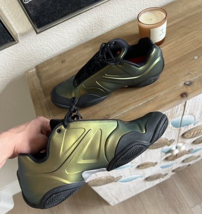Supreme Air Zoom Courtposite Metallic Gold
