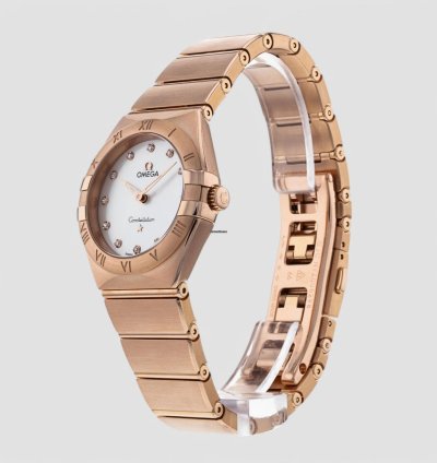 Omega Constellation Quartz Manhattan