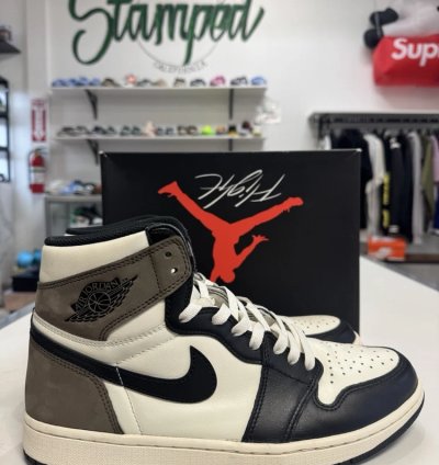 Air Jordan 1 Retro High Dark Mocha
