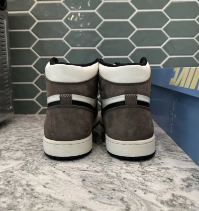 Air Jordan 1 Retro High Dark Mocha