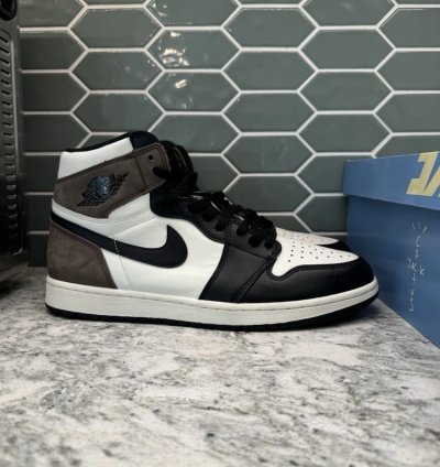 Air Jordan 1 Retro High Dark Mocha