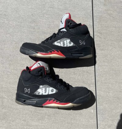 Supreme Jordan 5 Black