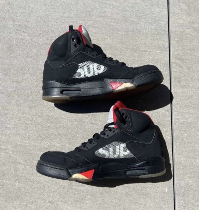 Supreme Jordan 5 Black