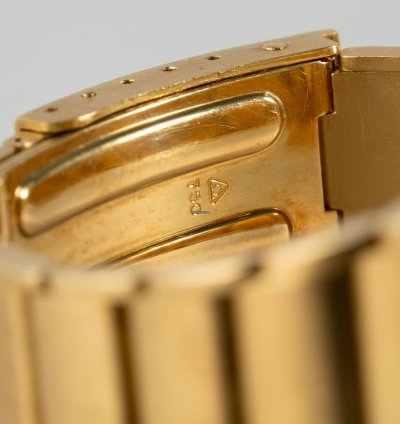 Omega Constellation Quartz Vintage Omega Constellation Electroquartz Beta 21 In 18k Gold With Original Box Reference 196 006 From The 1970s