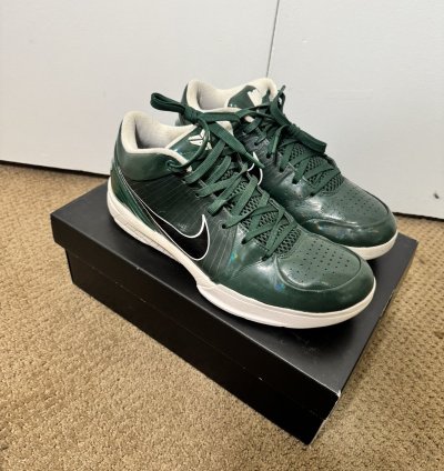 Nike Kobe Iv 4 Protro Undefeated Pe Milwaukee Bucks