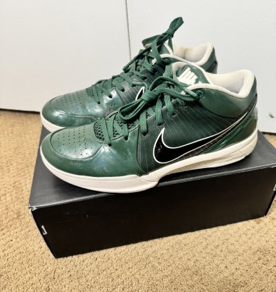 Nike Kobe Iv 4 Protro Undefeated Pe Milwaukee Bucks