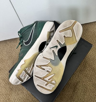 Nike Kobe Iv 4 Protro Undefeated Pe Milwaukee Bucks