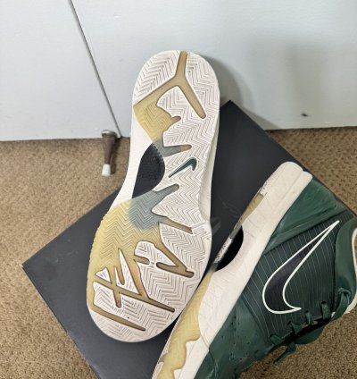 Nike Kobe Iv 4 Protro Undefeated Pe Milwaukee Bucks