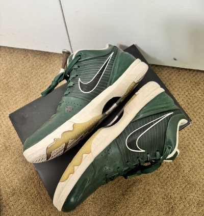 Nike Kobe Iv 4 Protro Undefeated Pe Milwaukee Bucks