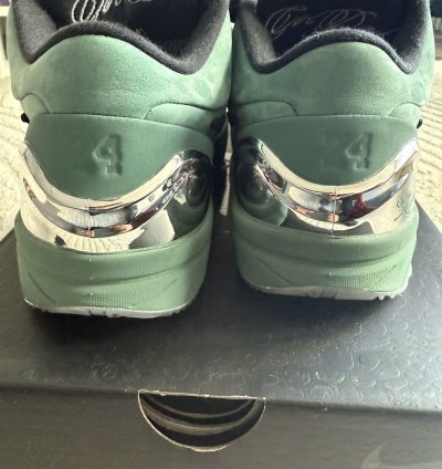 Nike Kobe Iv Protro Girl Dad Size 8
