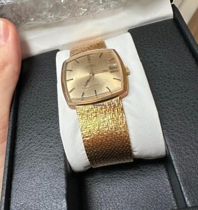Omega De Ville 18k Solid Gold Unique Condition 9 8 10