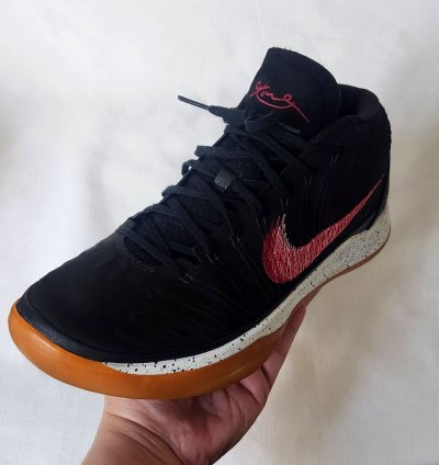 Nike Kobe Men Sz 12 922484-006 Black Gum Sole Rare