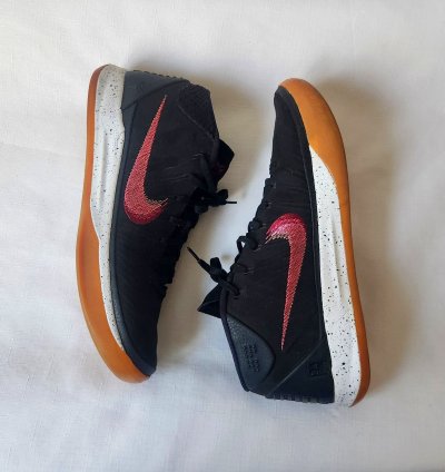 Nike Kobe Men Sz 12 922484-006 Black Gum Sole Rare