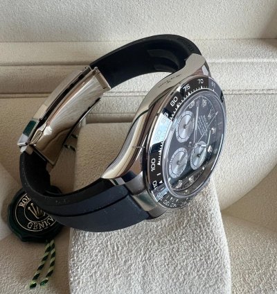 Rolex Neu Mit Box Und Papieren Aus 2024