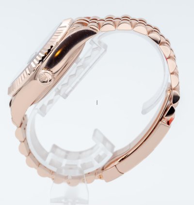 Rolex New 2025 336935 Blue Saros 18kt Rose Gold Jubilee Bracelet
