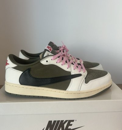 Travis Scott Air Jordan 1 Low Reverse Olive Medium Olive