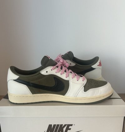 Travis Scott Air Jordan 1 Low Reverse Olive Medium Olive