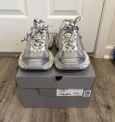 Balenciaga 3xl Worn-out- White Silver