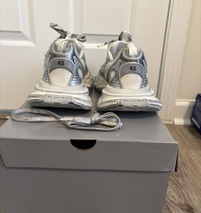 Balenciaga 3xl Worn-out- White Silver
