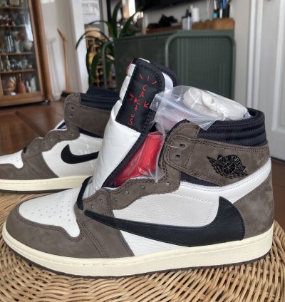 Travis Scott Air Jordan 1 Retro High Og Mocha