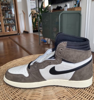 Travis Scott Air Jordan 1 Retro High Og Mocha