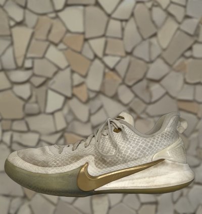 Nike Mamba Focus Metallic Gold White Low Top Basketball Sneaker Mens Size 12 Kobe