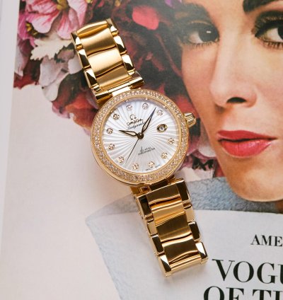 Omega De Ville Ladymatic 18k Yellow Gold 425 65 34 20 002 - Com003382
