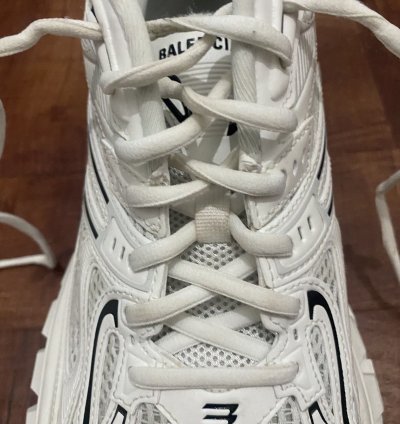 Balenciaga Bouncer