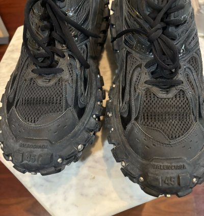 Balenciaga Bouncer Screw Defender Tire Sneaker