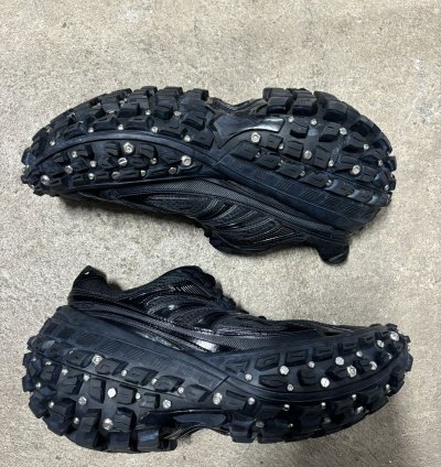 Balenciaga Bouncer Screw Defender Tire Sneaker