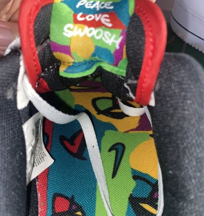 Air Force 1 07 Lv8 3 Peace Love Nike