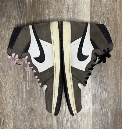 Travis Scott Jordan 1 High Og