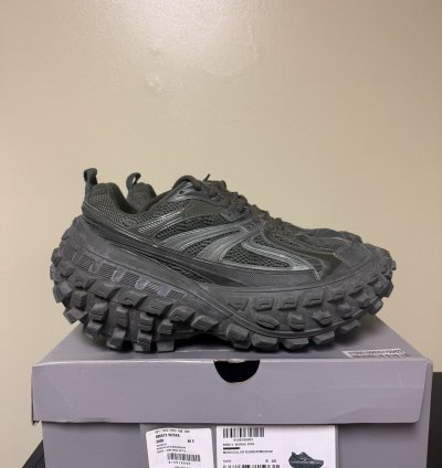 Balenciaga Defender Bounce Sneaker