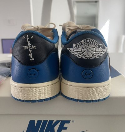 Travis Scott Jordan 1 Low