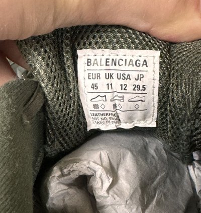 Balenciaga Defender Bounce Sneaker