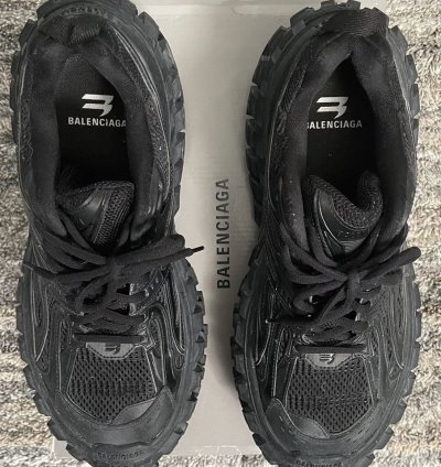 Balenciaga Defender Bouncer Sneaker