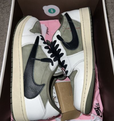 Travis Scott Jordan 1 Low Medium Olive