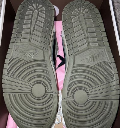 Travis Scott Jordan 1 Low Medium Olive