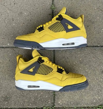 Air Jordan 4 Retro Lightning
