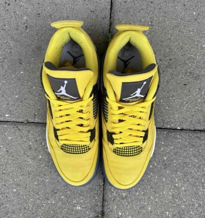 Air Jordan 4 Retro Lightning