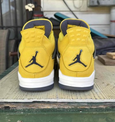 Air Jordan 4 Retro Lightning