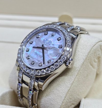 Rolex Pearlmaster Datejust Pearlmaster Original Factory Set Diamonds