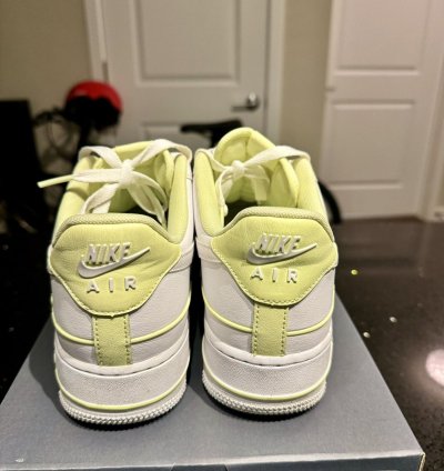 Air Force 1 07 Lv8 Double Air Pack - White Barely Volt