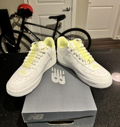 Air Force 1 07 Lv8 Double Air Pack - White Barely Volt