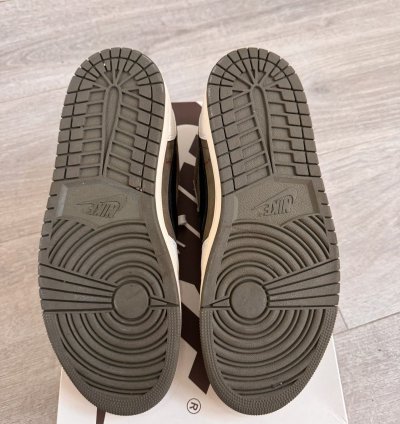 Travis Scott Jordan 1 Medium Olive